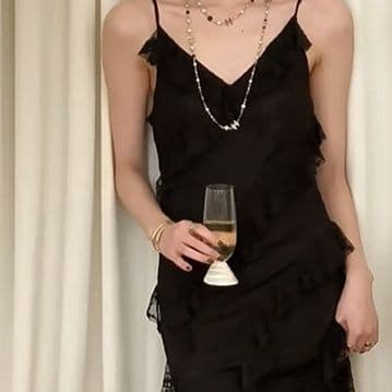  裾フリル切替ロング丈キャミワンピース