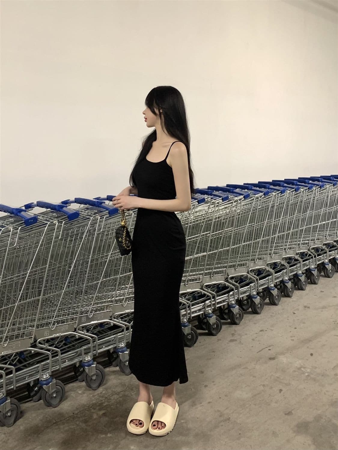 2024新作 レディース ニット キャミワンピース 大人 上品 細身